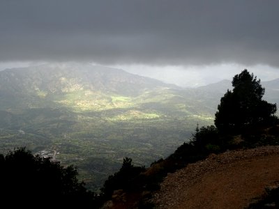 Jeu de lumière sous les nuages photo