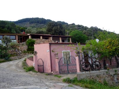 Maison à Sos Rios, un oranger et deux roues de rechange po… 