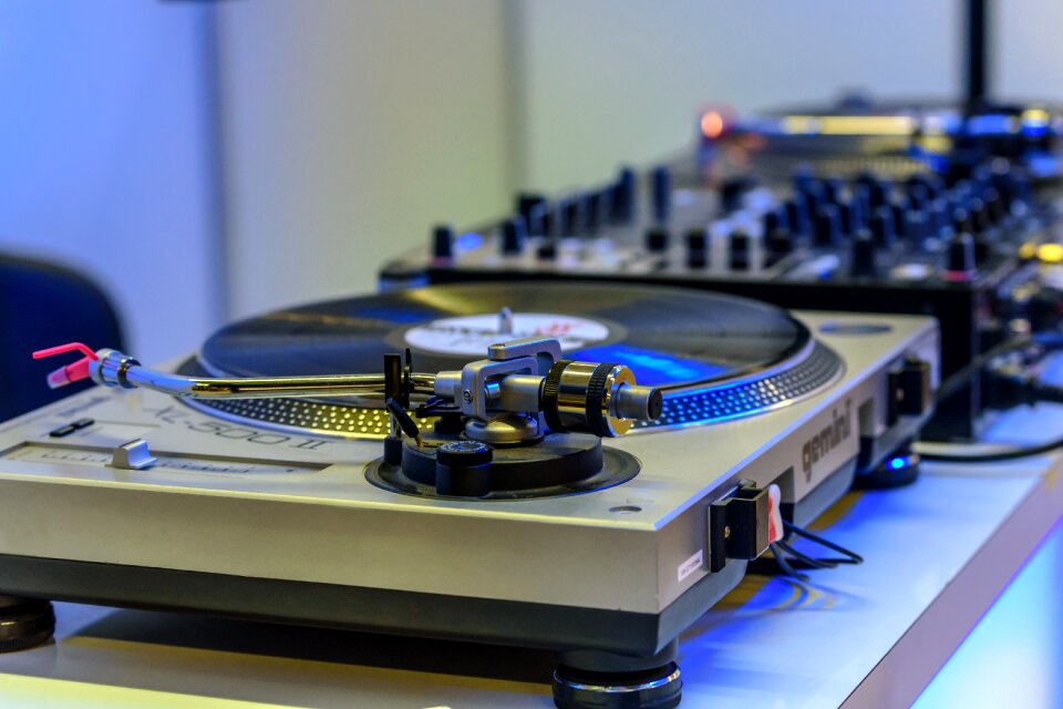 Music the console sound