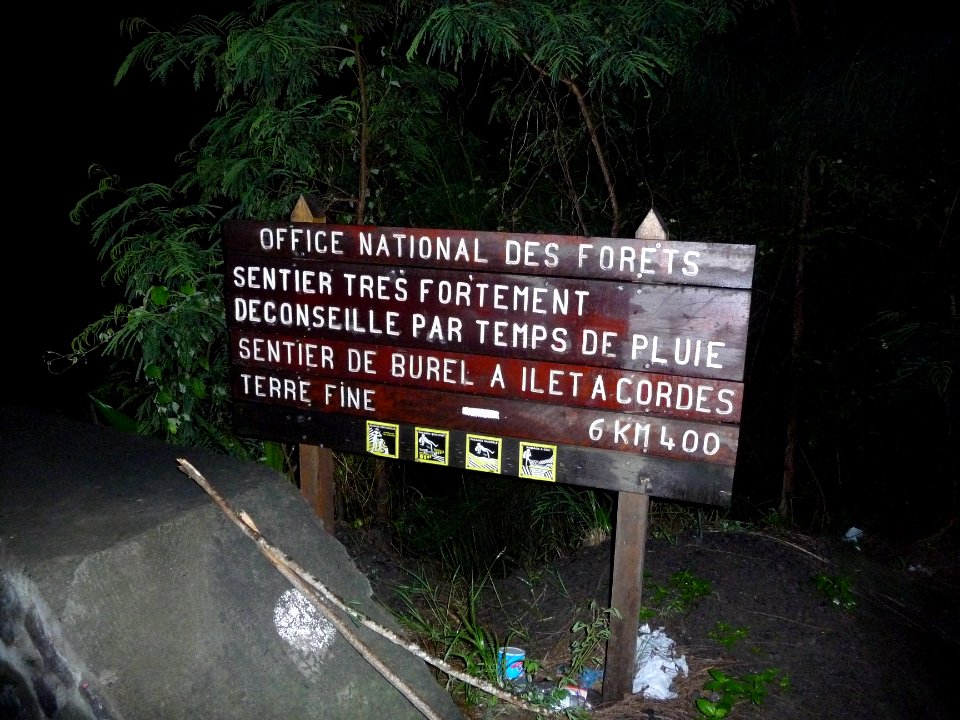 Pancarte Sentier de Burel à Ilet à Cordes 