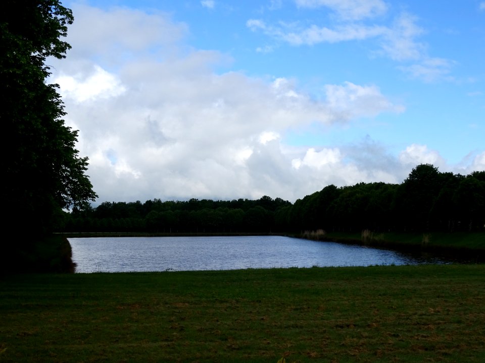 Pièce d'eau, parc du Château de la Ferté-Vidame, Eure-et-L… 