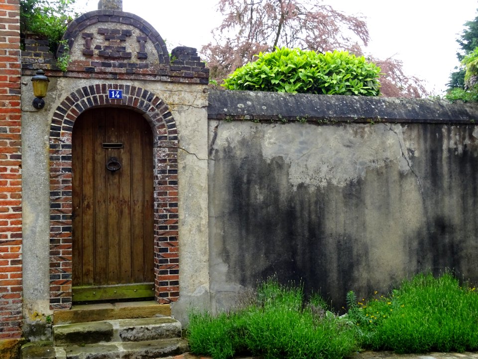 Porte d'un jardin, La Ferté-Vidame, Eure-et-Loir 
