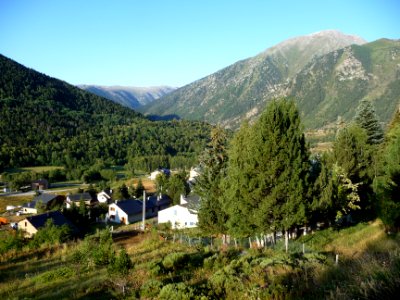 Vue dans la montée du Col de Puymorens, Pyrénées-Orientale… 