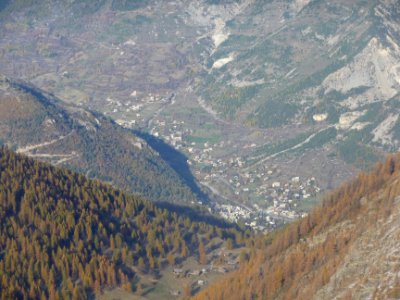 Vue plongeante sur Narreyroux et la Vallouise depuis le Co… 