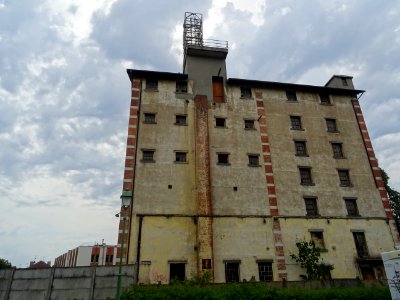 Ancien bâtiment des usines Peugeot, Sochaux, Doubs 