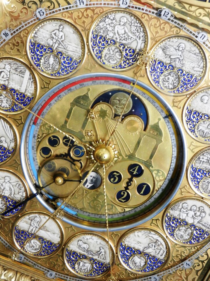 Time architecture tourism