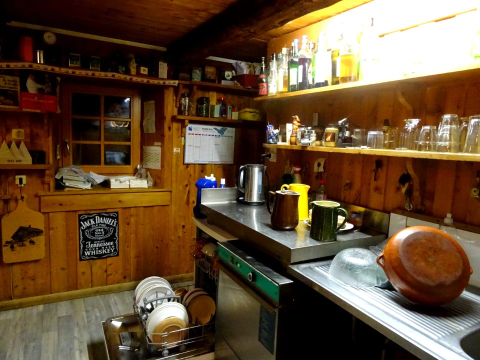 Cuisine de l'Auberge Sur La Roche, Les Chauffauds, Doubs 