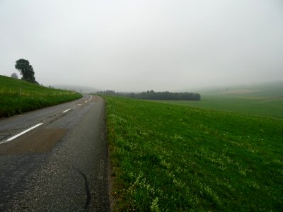 Route entre Le Cerneux-Péquignot et La Brévine, Suisse 