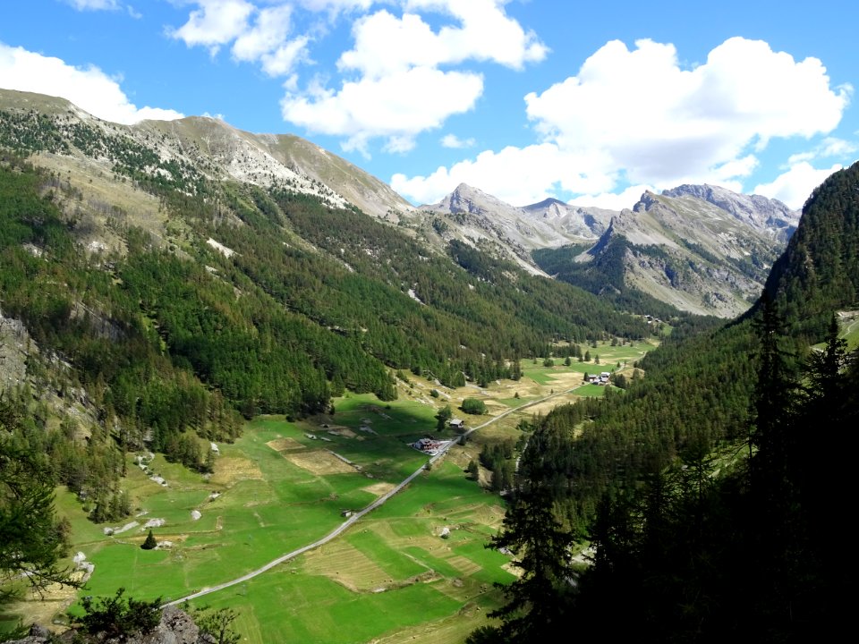 Vue sur la haute vallée de Ceillac 