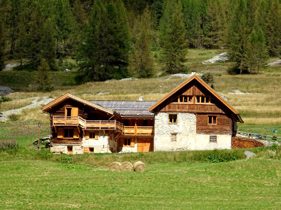 Un très beau chalet au Pied du Mélezet, haute vallée de Ce… 