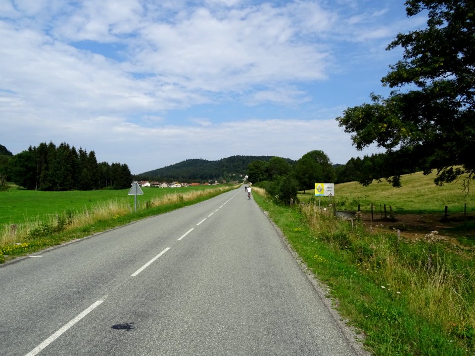 Dernière ligne droite en faux-plat montant avant Maîche, D… 