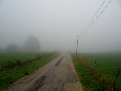 Premiers mètres dans le brouillard, ce dimanche de vélo va… 