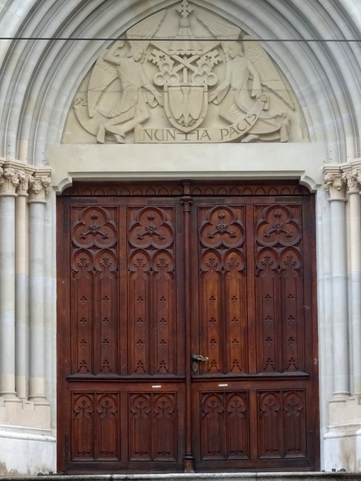 Détail de la porte, Basilique Notre-Dame de Genève, Genève… 