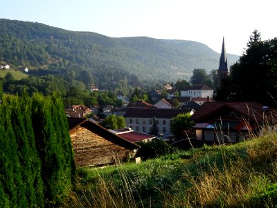 Eglise et village de St-Maurice-sur-Moselle, Vosges 