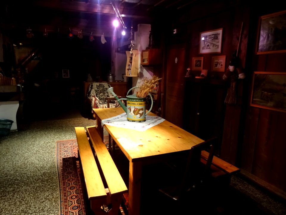 Entrée, l'Auberge Sur La Roche, Les Chauffauds, Doubs 