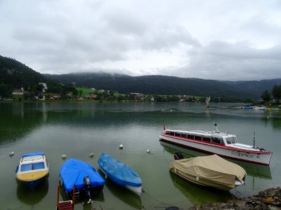 Lac de Joux. La météo est bachée, le ciel est baché, le cy… 