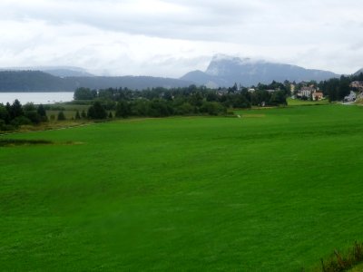 Vallée et Lac de Joux, au loin se dresse la Dent de Vaulio… 