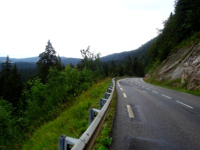 En se retournant d'où je viens, au cours de la descente ve… 