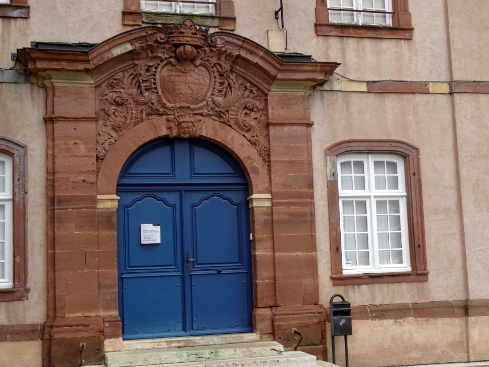 Porte du Musée du château des Ducs de Wurtemberg, Montbéli… 