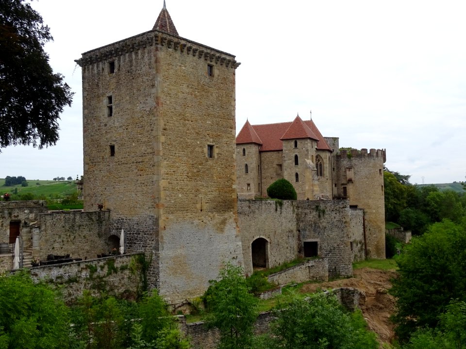 Château de Marguerite de Bourgogne, Couches, Saône-et-Loir… 