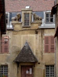 Détail d'une maison, Autun, Saône-et-Loire 