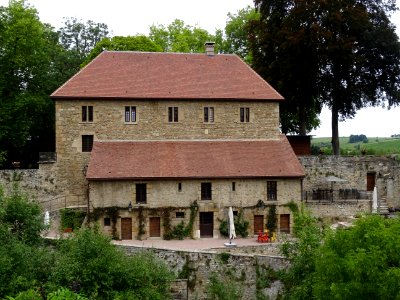Château de Marguerite de Bourgogne, Couches, Saône-et-Loir… 