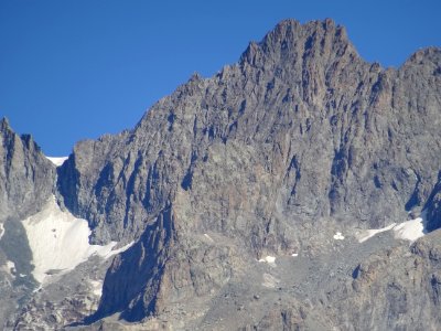 Le Pic de Neige-Cordier et le Col Emile Pic, à sec et semb… 