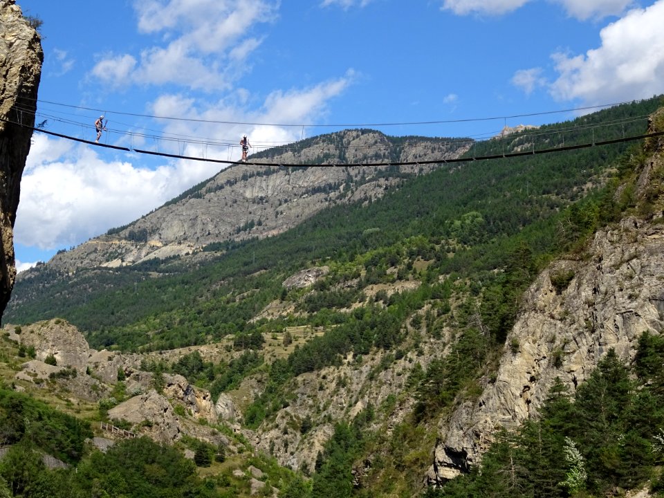 La grande passerelle au-dessus des gorges de la Durance 