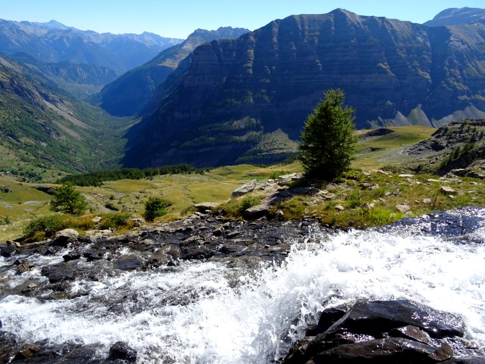 Le torrent de la Lauzière, et le vallon de Dormillouse, Le… 
