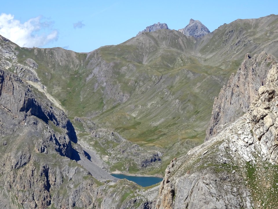 Le Grand Lac entre La Roche Colombe et les Arêtes de la Br… 