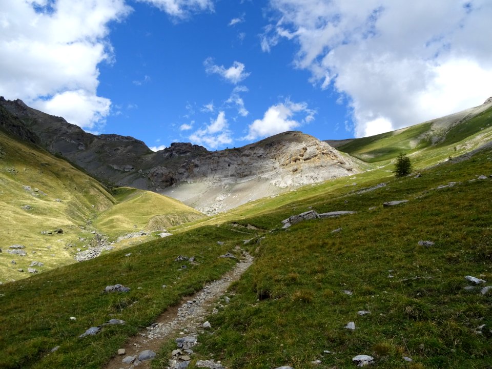 Montée vers le Col de Fréfus et le Col de la Cucumelle 