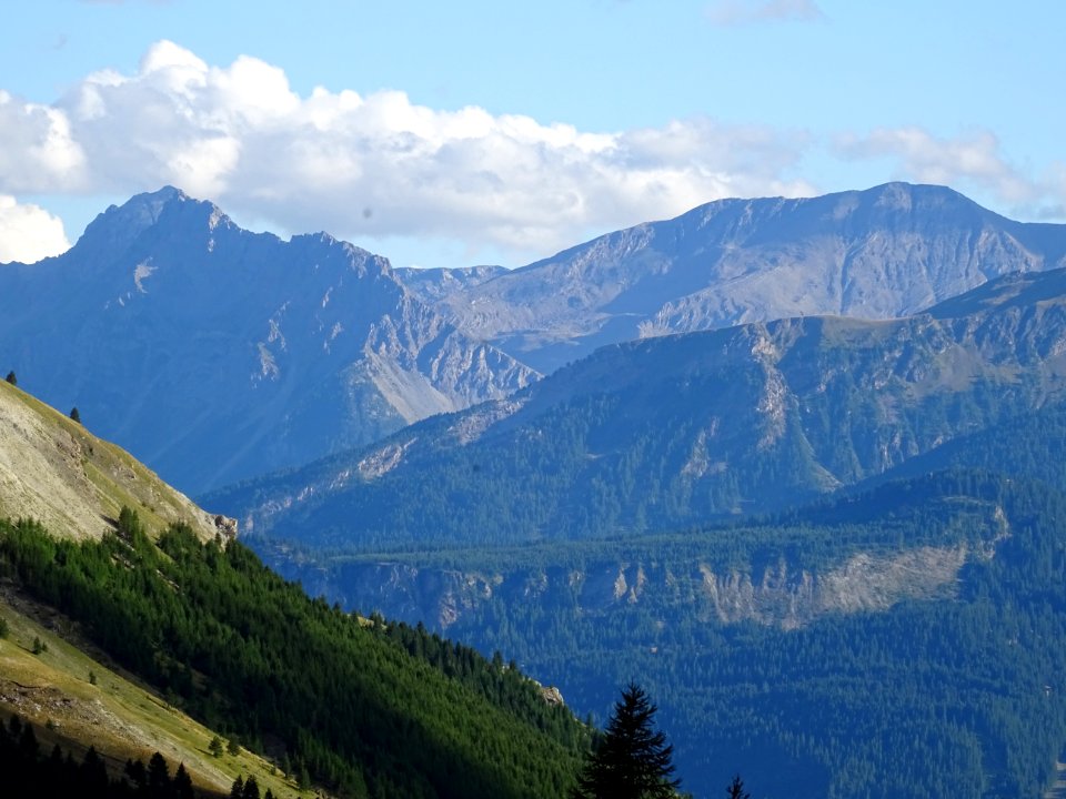 Plateau d'Oréac, Tête d'Oréac, la crête qui monte à la Têt… 