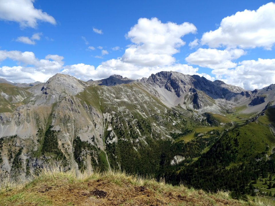 Panorama depuis le sommet de la Tête de Coste Belle (2552 … 
