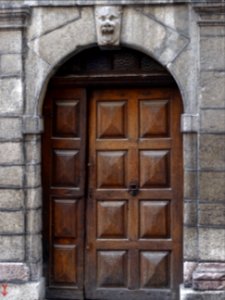 Porte dans la vieille ville, Briançon, Hautes-Alpes 