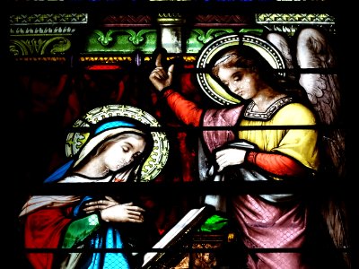 Détail d'un vitrail, La basilique Saint-Andoche, Saulieu, … 