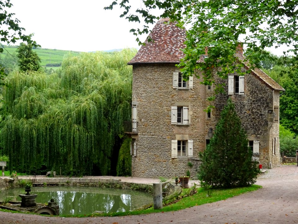Château de Marguerite de Bourgogne, Couches, Saône-et-Loir… 