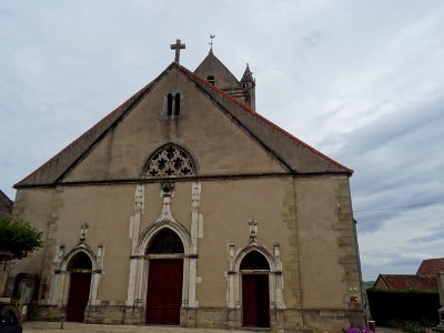 L'église Saint-Martin de Couches, Couches, Saône-et-Loire photo