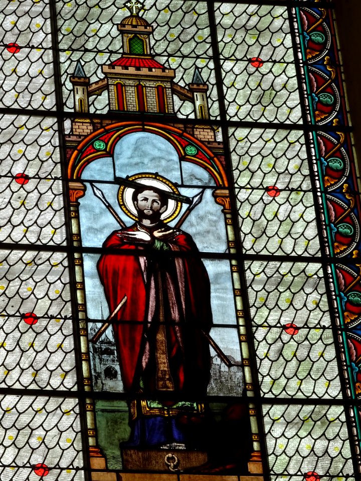 Détail d'un vitrail, La basilique Saint-Andoche, Saulieu, … 