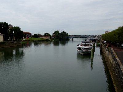 Chalon-sur-Saône, la Saône, Saône-et-Loire photo