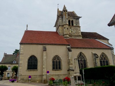 L'église Saint-Martin de Couches, Couches, Saône-et-Loire photo