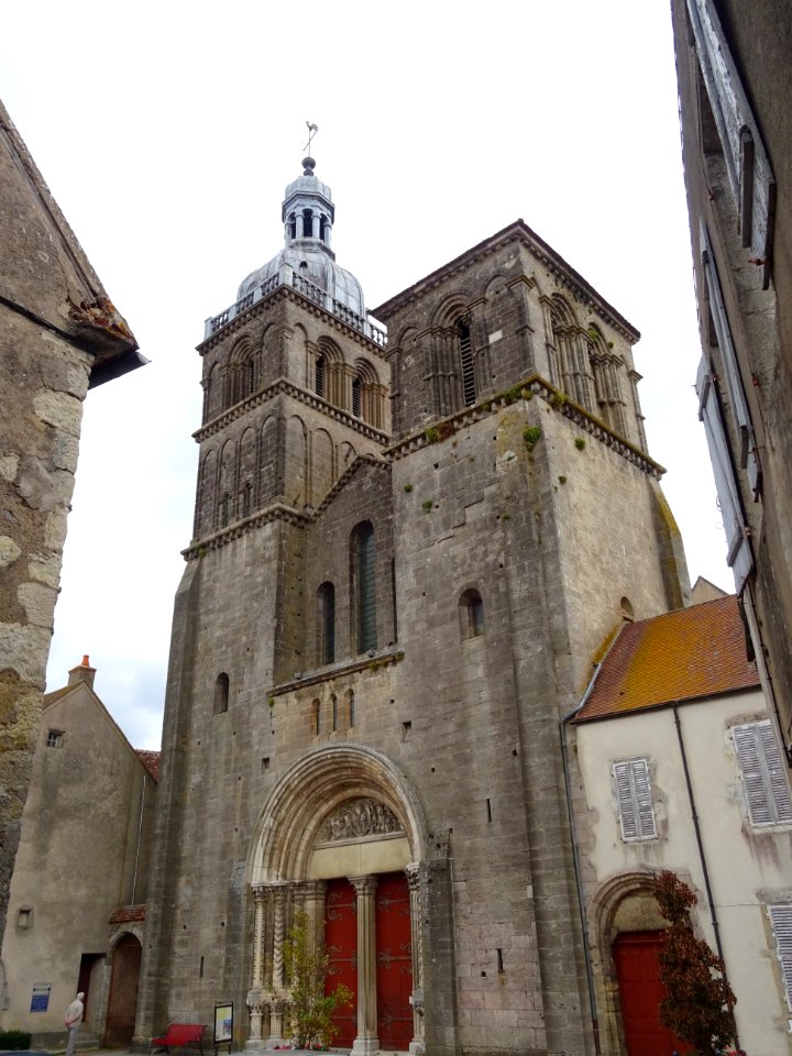 La basilique Saint-Andoche, Saulieu, Côte-d'Or 