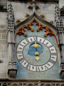Détail de l'horloge sur la La cathédrale Saint-Lazare, Aut… 