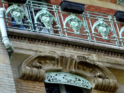 Détail de la façade du Castel Béranger. Architecte Hector … 