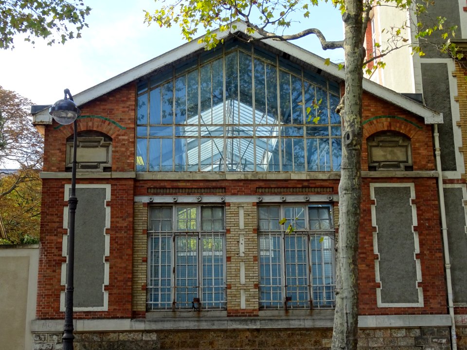 Grande verrière avant le lycée JB Say, rue Chardon Lagache… 