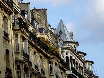 Détail des toits, cheminées et balcons, avenue d'Eylau, 16… 