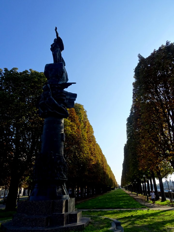 Monument à Mickiewicz, sculpture d’Antoine Bourdelle, Ja… 
