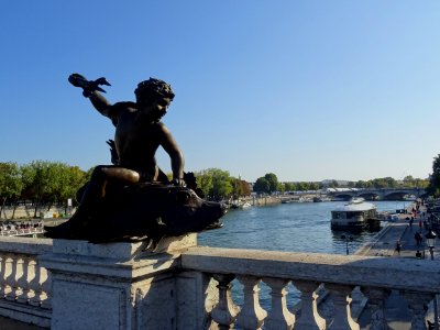 Sculpture L'enfant au poisson ou le génie au trident, pa… 