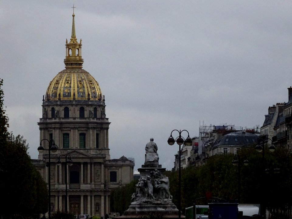 La cathédrale Saint-Louis-des-Invalides et son dôme, tombe… 