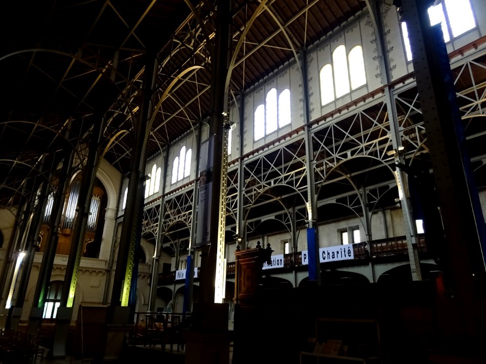 Nef de l'église Notre-Dame-du-Travail, 14e arr., Paris 