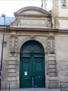 Porte de l'Université Panthéon-Assas Paris II, 391 rue de … 